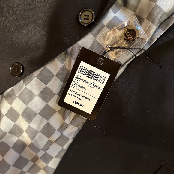 Men’s suit - Picture 6 of 6